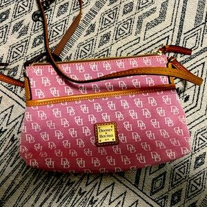 Dooney & Burke Ginger crossbody NWT
